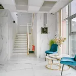 Dawsons House 公寓 *